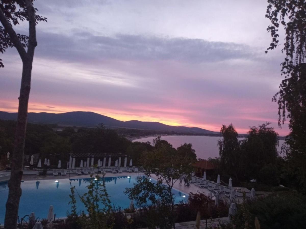Private Holiday Flat By Seaside - Santa Marina- Sozopol Bagian luar foto