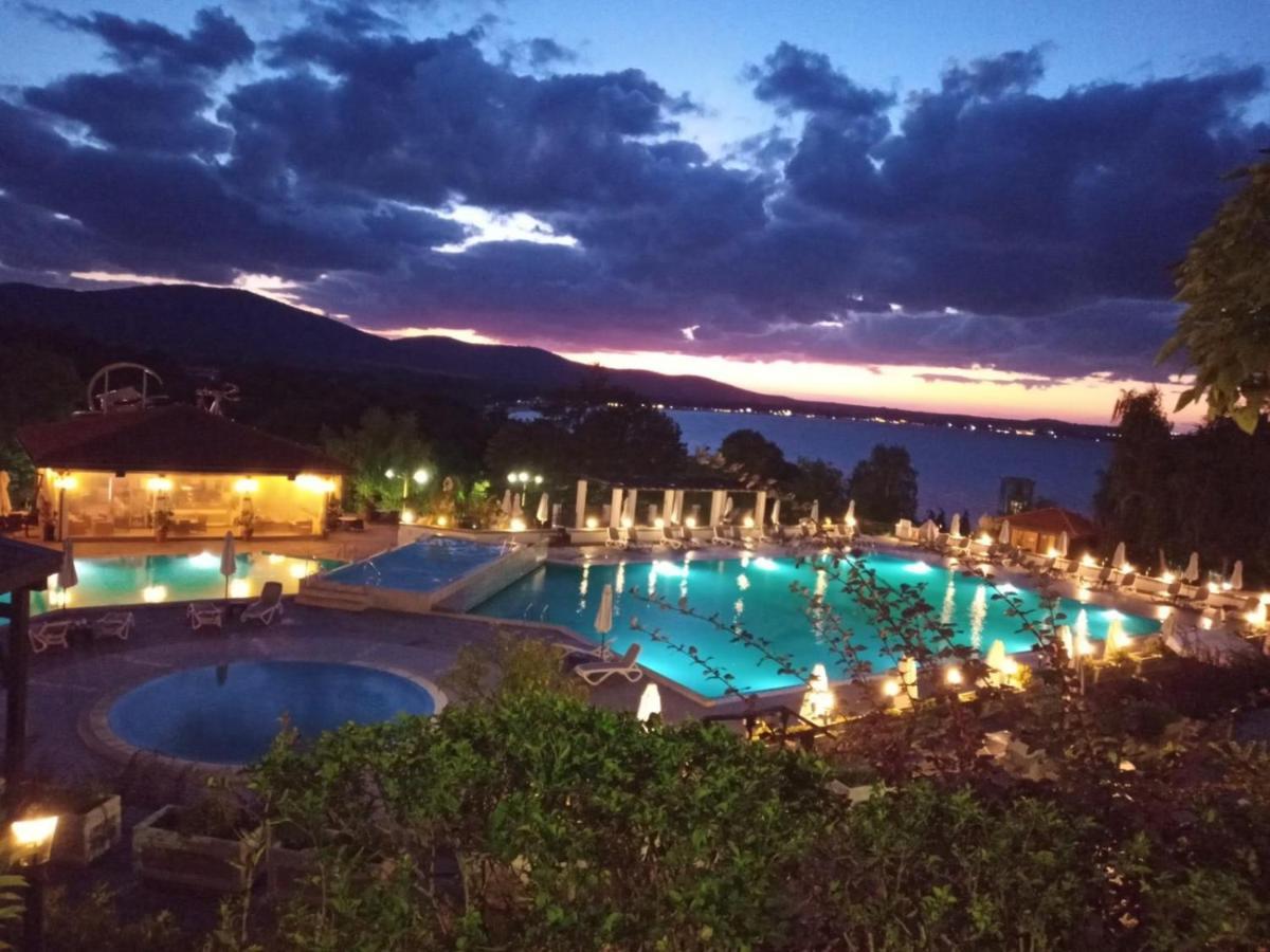 Private Holiday Flat By Seaside - Santa Marina- Sozopol Bagian luar foto